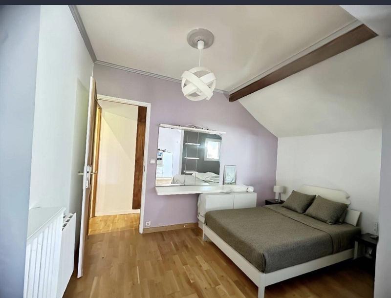 Maison - 135 m² - 8 pièces