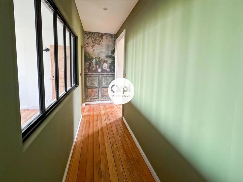 Maison - 259 m² - 7 pièces