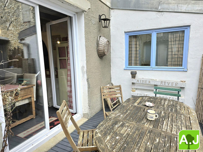 Maison - 84 m² - 4 pièces