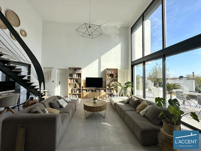 Villa - 223 m² - 7 pièces