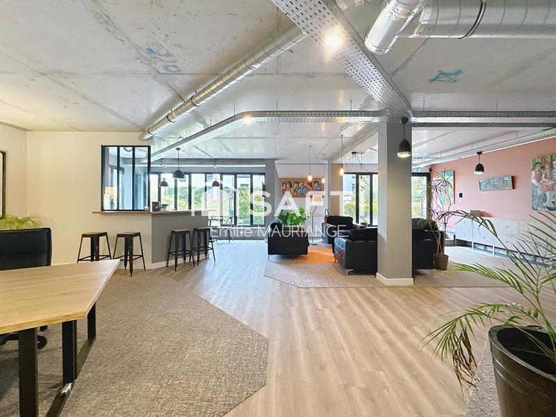 Bureau - 196 m² - 5 pièces