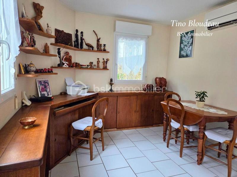 Maison - 200 m² - 9 pièces