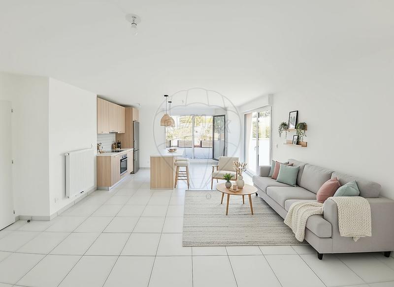 Appartement - 90 m² - 4 pièces