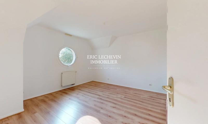 Maison - 104 m² - 4 pièces