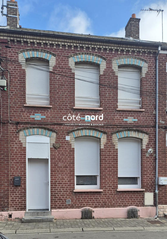 Maison - 87 m² - 5 pièces