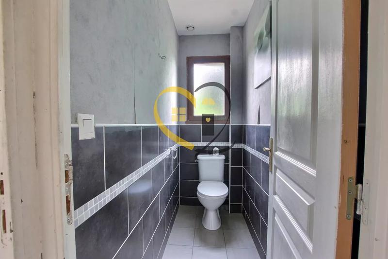 Maison de village - 90 m² - 4 pièces