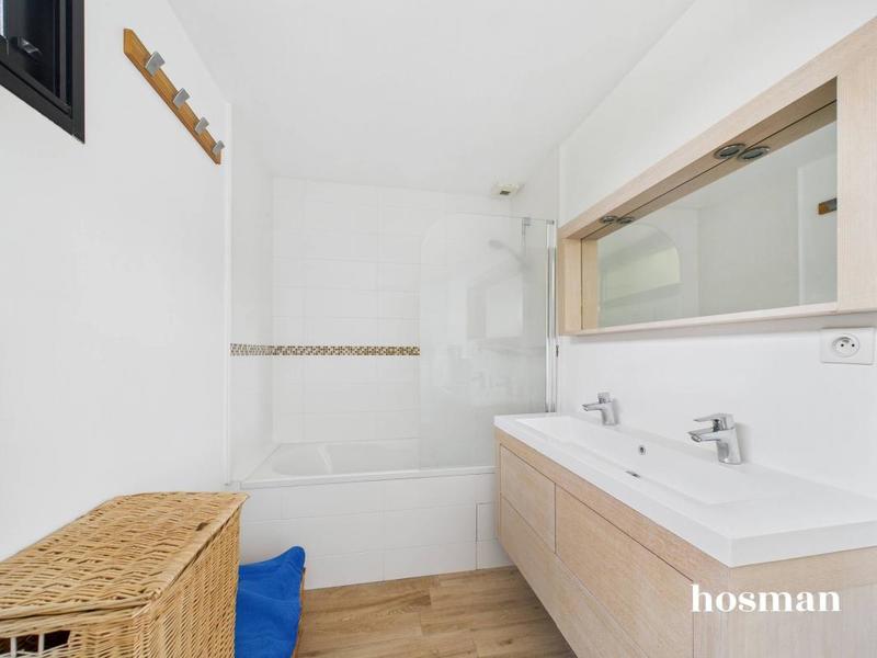 Maison - 115 m² - 4 pièces