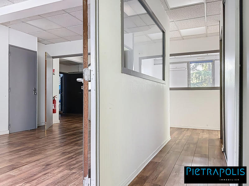 Bureau - 97 m² - 3 pièces