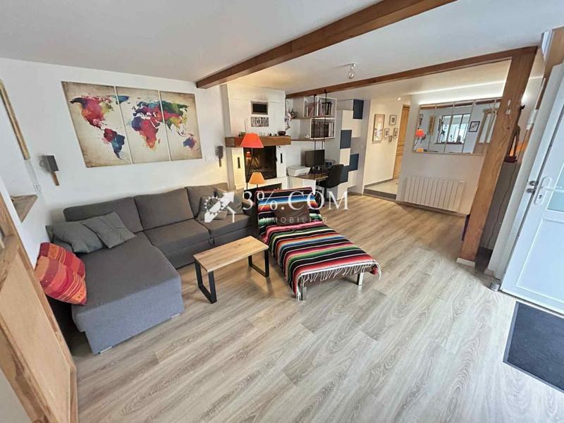 Maison - 103 m² - 6 pièces