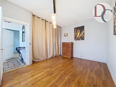 Maison - 95 m² - 5 pièces