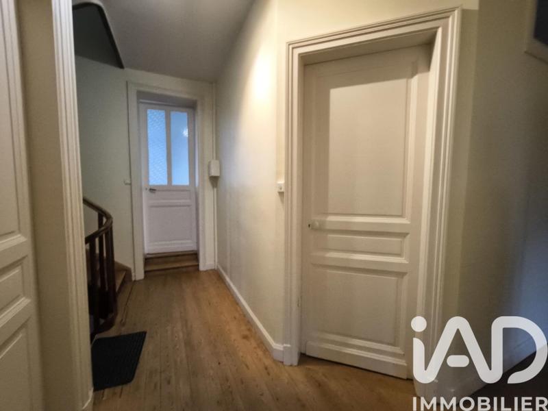 Maison - 287 m² - 12 pièces