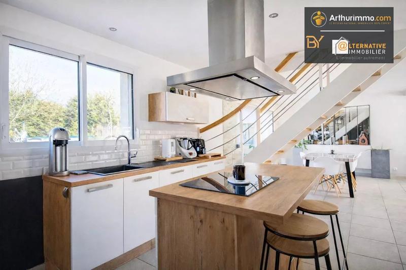 Maison - 121 m² - 6 pièces