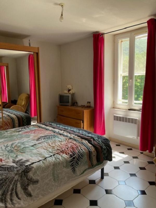 Maison - 265 m² - 10 pièces