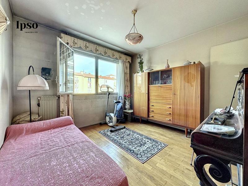 Appartement - 104 m² - 5 pièces