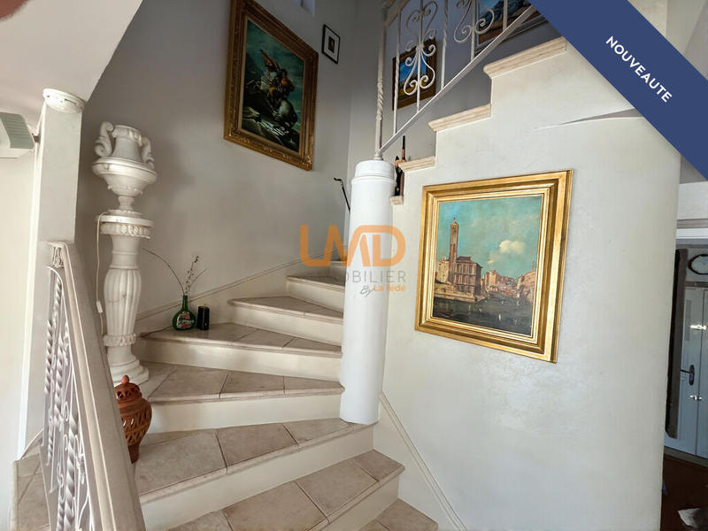 Villa - 286 m² - 7 pièces