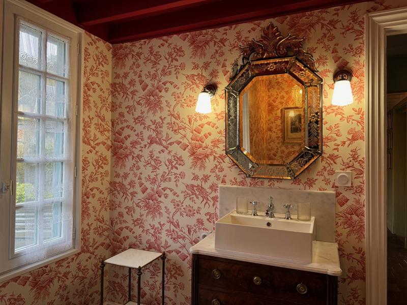 Maison - 180 m² - 6 pièces