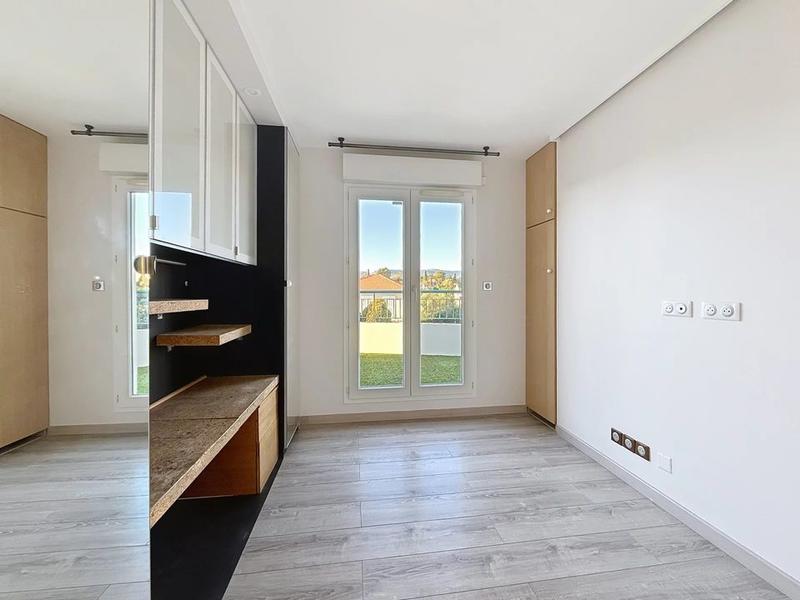 Appartement - 79 m² - 3 pièces