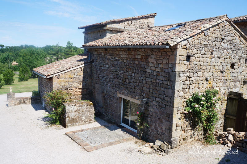 Maison - 260 m² - 8 pièces