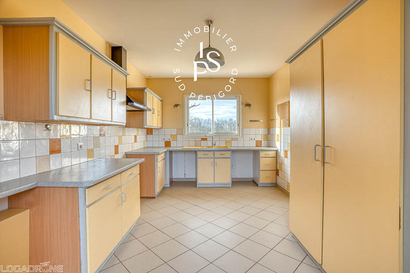 Maison - 178 m² - 5 pièces