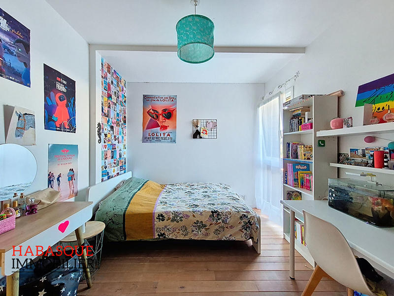 Maison - 153 m² - 7 pièces