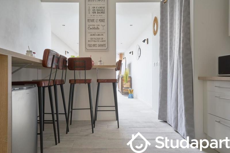 Chambre - 12 m² - 1 pièce