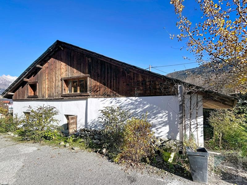 Maison - 246 m² - 6 pièces