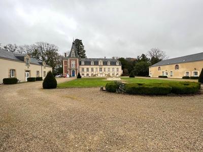 Manoir - 2 000 m² - 35 pièces