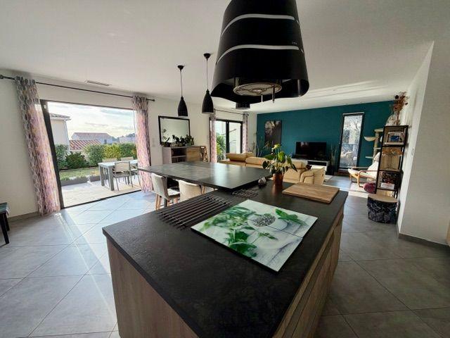 Villa - 137 m² - 5 pièces