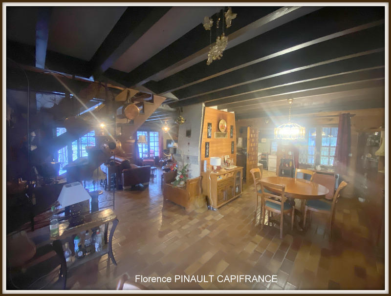 Maison - 132 m² - 8 pièces