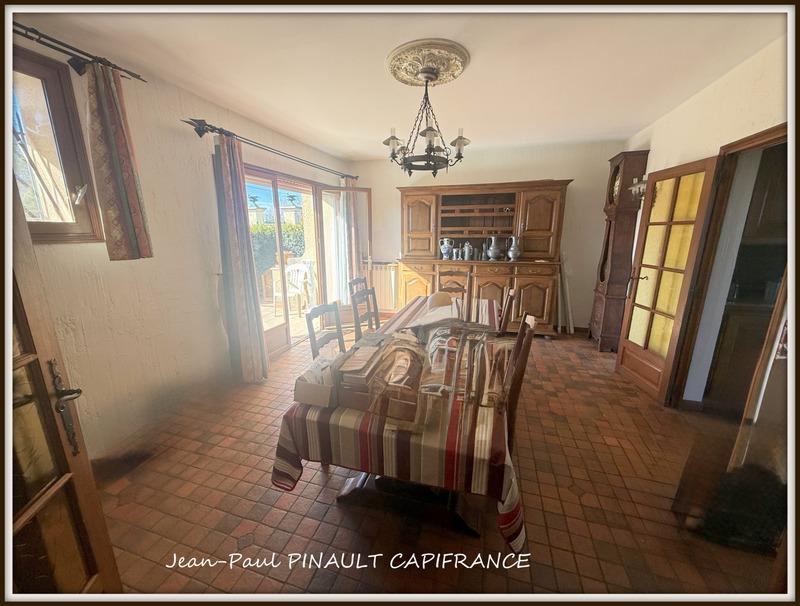 Maison - 163 m² - 8 pièces