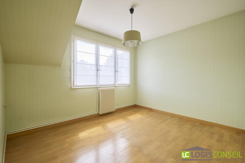 Maison traditionnelle - 125 m² - 5 pièces