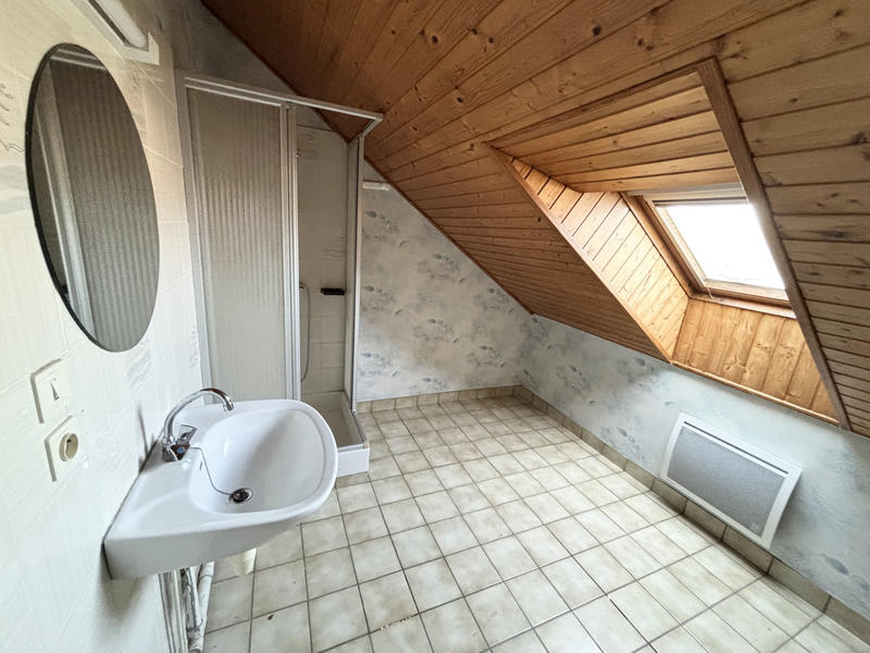 Maison - 111 m² - 6 pièces