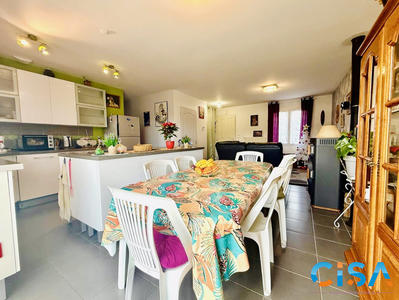 Maison - 75 m² - 5 pièces