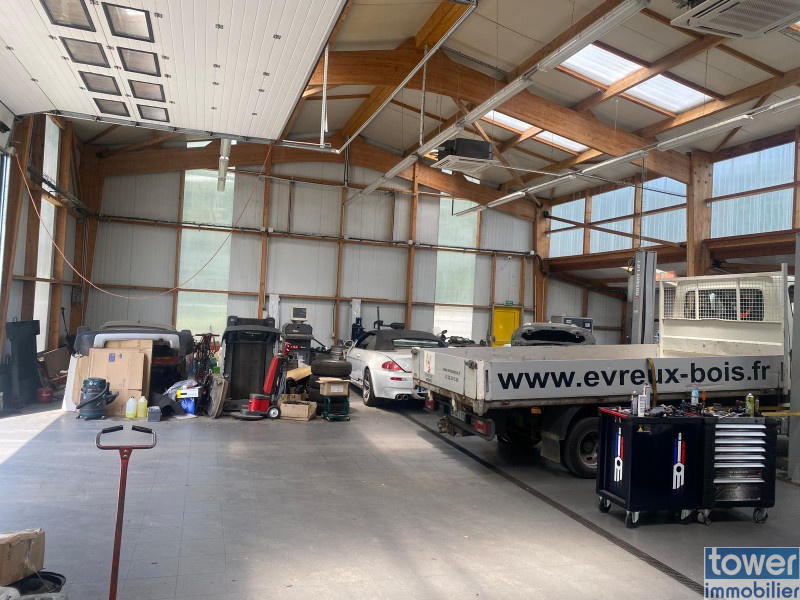 Local d'activités - 454 m²