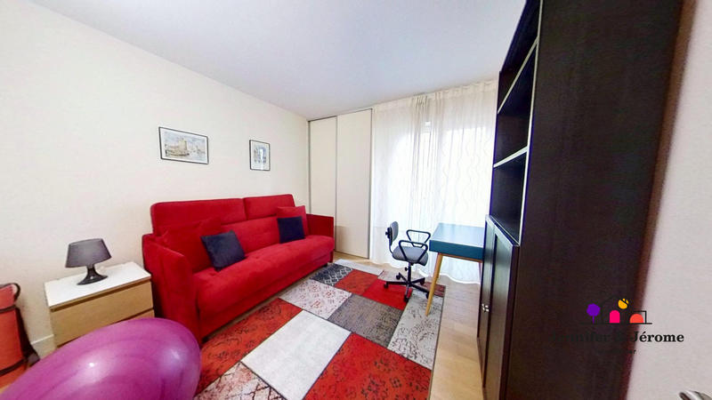 Appartement - 86 m² - 4 pièces