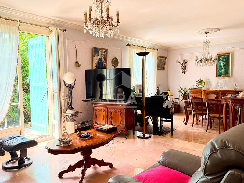 Maison - 147 m² - 5 pièces