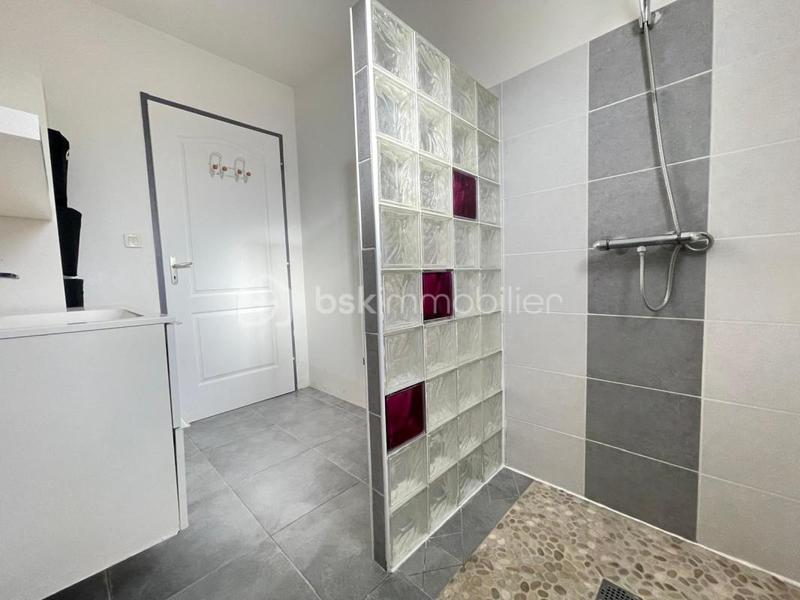 Maison traditionnelle - 83 m² - 4 pièces