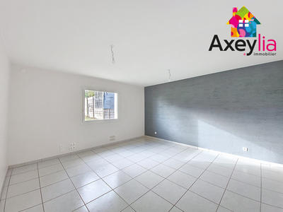 Maison - 98 m² - 4 pièces