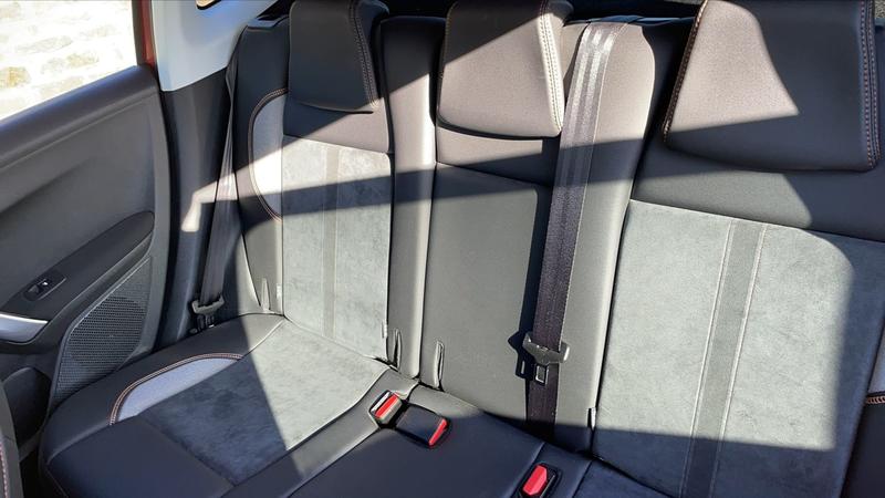 Peugeot 2008 1.6 BlueHDi 100 Crossway