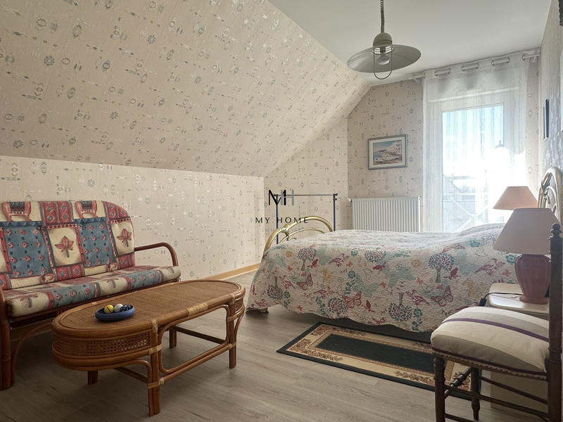 Maison - 190 m² - 5 pièces