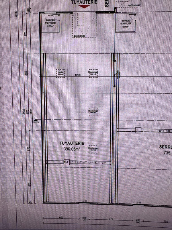 Local d'activité / Entrepôt - 405 m²