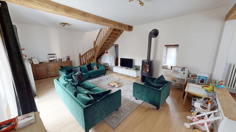 Maison ancienne - 171 m² - 6 pièces