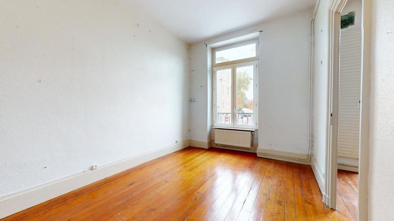 Appartement - 120 m² - 6 pièces