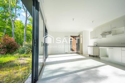 Maison - 93 m² - 5 pièces