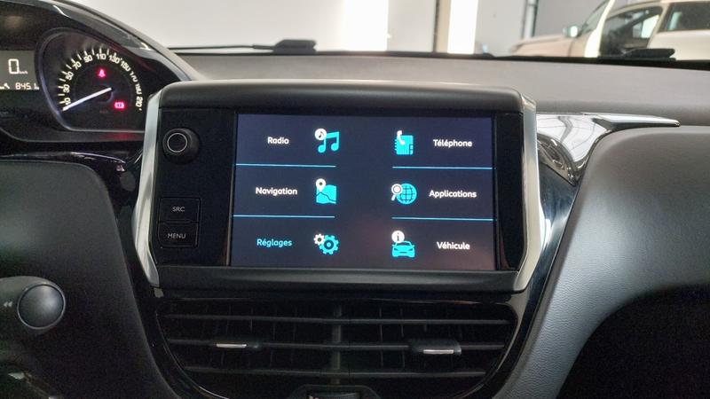 Peugeot 208 affaire Puretech 82 s&amp;S Premium Pack