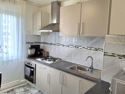 Appartement - 65 m² - 4 pièces