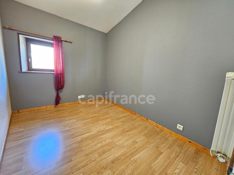 Maison de village - 80 m² - 4 pièces