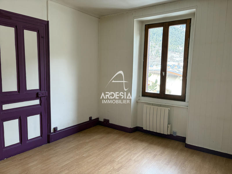 Appartement - 83 m² - 4 pièces