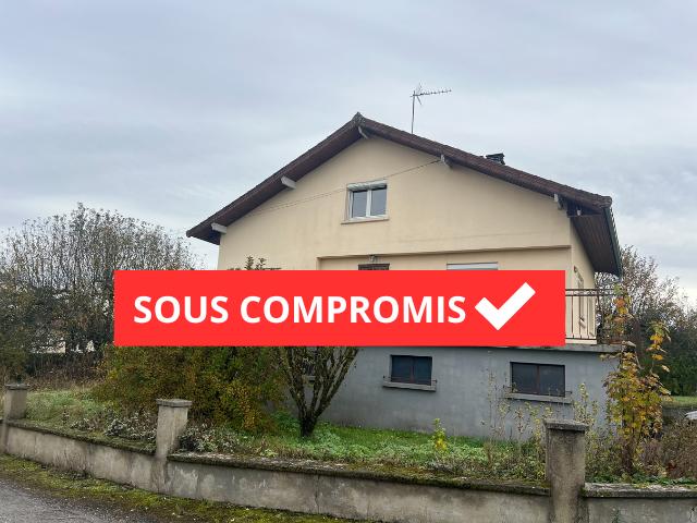 Maison - 88 m² - 6 pièces