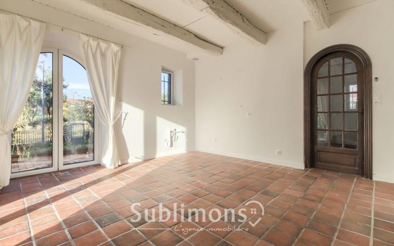 Maison - 224 m² - 7 pièces